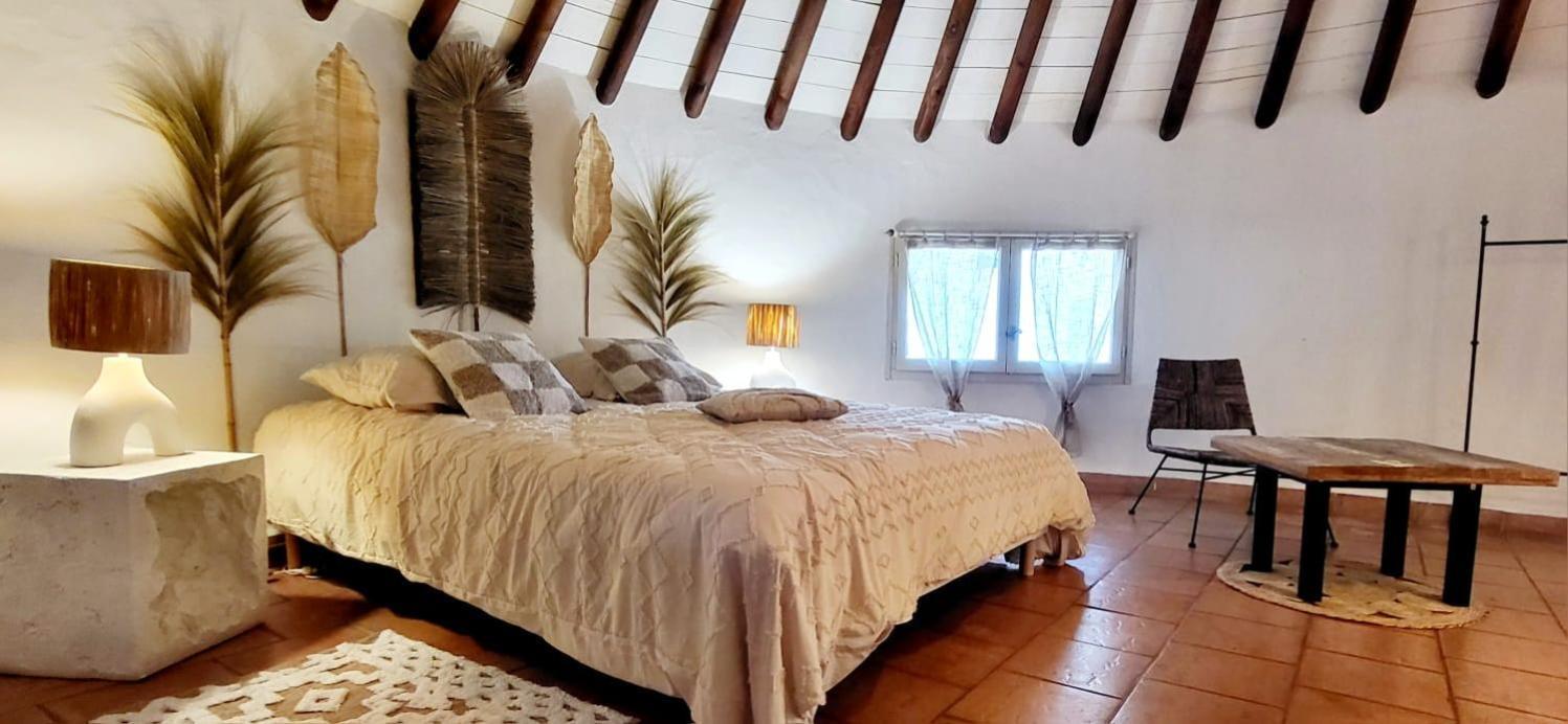 Terre De Boheme Hotell Vestric-et-Candiac Exteriör bild