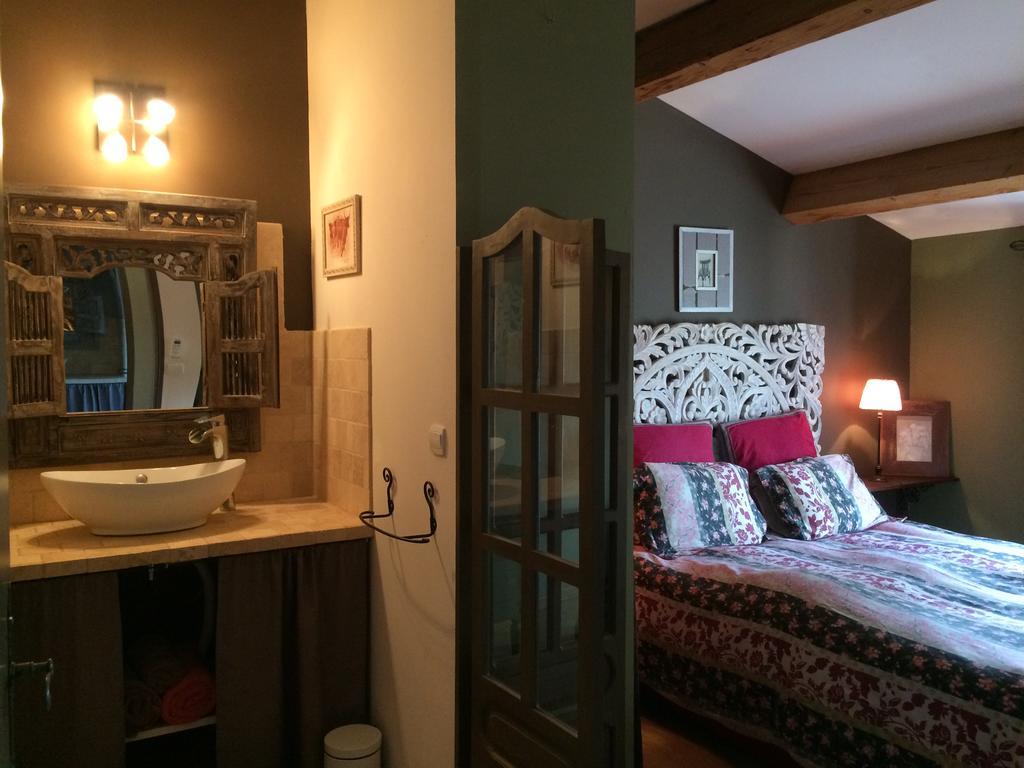 Terre De Boheme Hotell Vestric-et-Candiac Exteriör bild